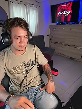 AngelLatinBoy Webcam Show