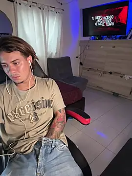 AngelLatinBoy Webcamshow