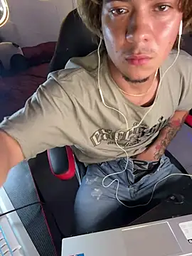 AngelLatinBoy Webcam-Show
