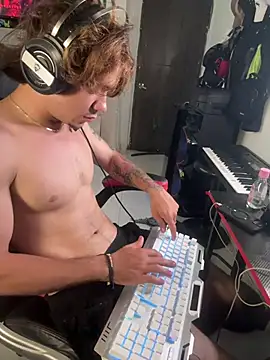AngelLatinBoy's Webcam Show