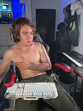 AngelLatinBoy Adlı Modelin Web Kamerası Şovu