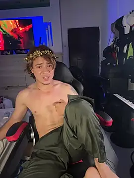 AngelLatinBoy webcam show