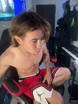 AngelLatinBoy ওয়েবক্যাম শো