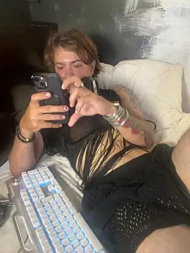 AngelLatinBoy Webcamshow