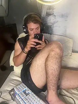 AngelLatinBoy Шоу с уебкамера
