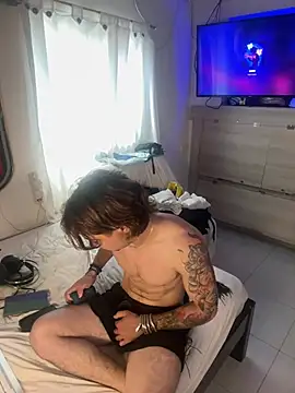AngelLatinBoy webkamerás műsora