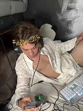 AngelLatinBoy Шоу с уебкамера