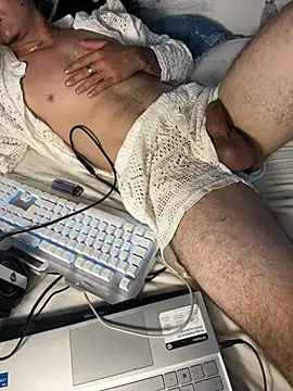 AngelLatinBoy Show in webcam