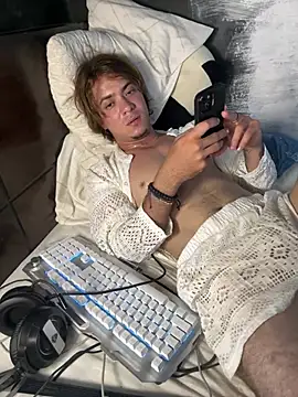 AngelLatinBoy ওয়েবক্যাম শো