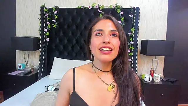Show de MeganNightt na webcam