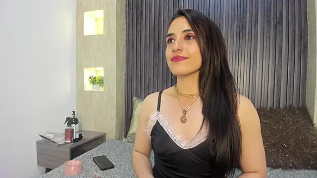 MeganNightt's Webcam Show