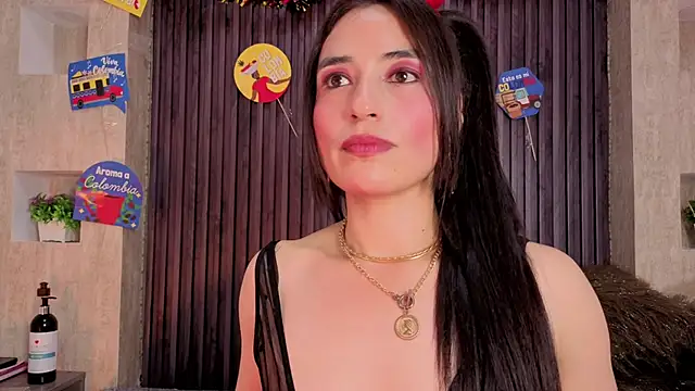 MeganNightt's Webcam Show