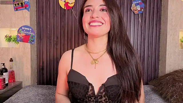 MeganNightt Adlı Modelin Web Kamerası Şovu