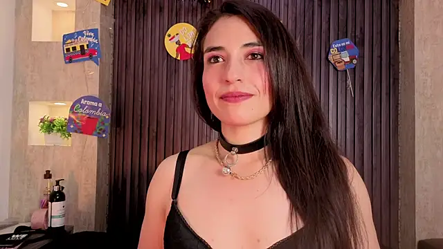 Show modela MeganNightt na web-kameri