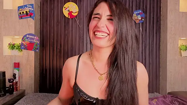 MeganNightt's Webcam Show