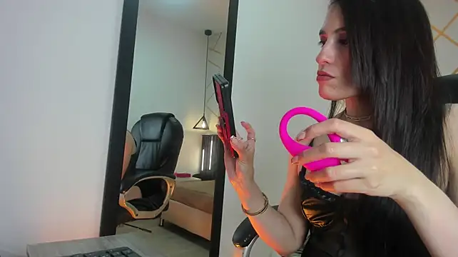 MeganNightt Webcam-Show