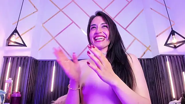 MeganNightt Adlı Modelin Web Kamerası Şovu