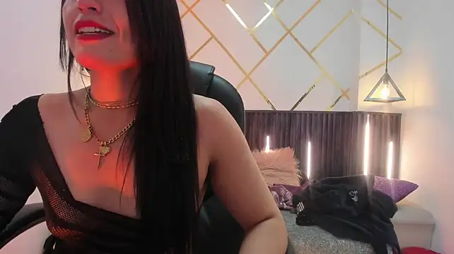 MeganNightt: вебкам-шоу