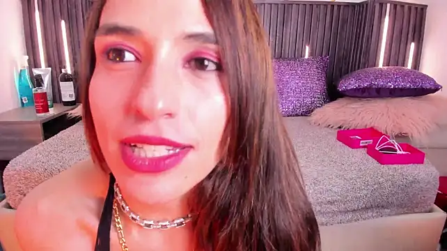 MeganNightt Show Webcam