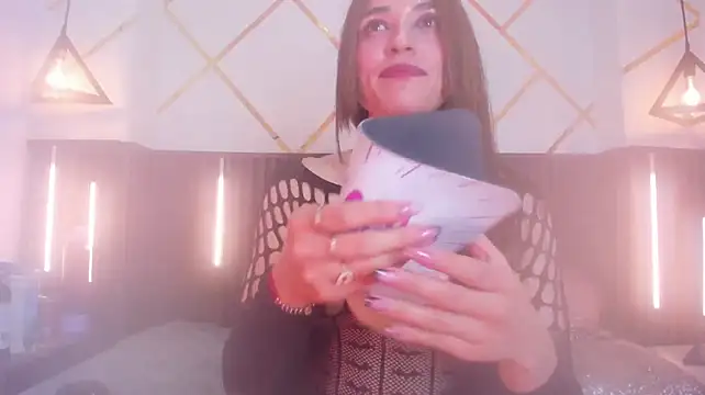 MeganNightt Webcam-Show