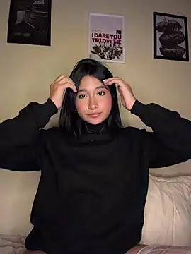 AriBunny18's Live XXX Chat