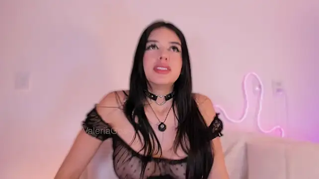 ValeriaGoss Adlı Modelin Canlı XXX Sohbeti