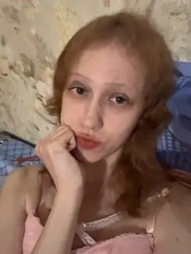 bipolar_fox Adlı Modelin Canlı XXX Sohbeti