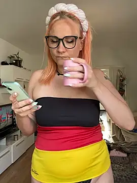 Fiebie_licious_ Show Webcam