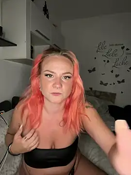 Fiebie_licious_ Webcamshow