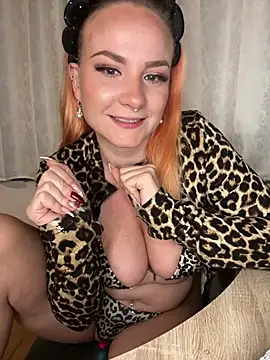 Fiebie_licious_ Webcam-Show