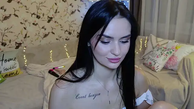 MilaaSweety Chat XXX live