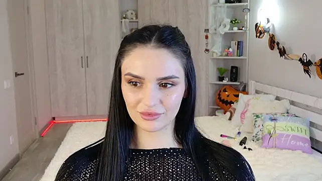 MilaaSweety Adlı Modelin Canlı XXX Sohbeti