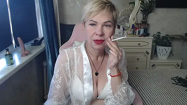 SexyLena77777's Webcam Show