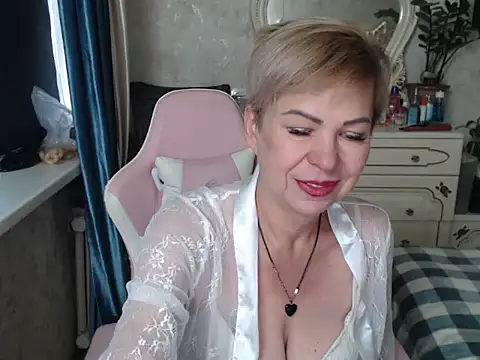 SexyLena77777 webcam show