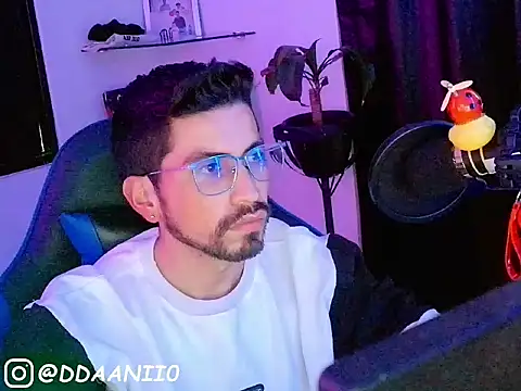 Вебкам-шоу ddaanii0