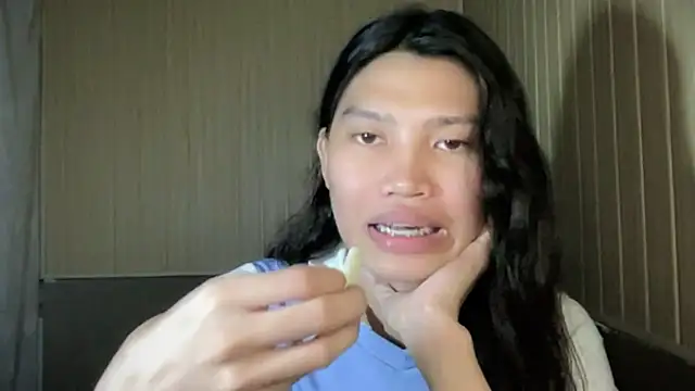 Yourgoddess_jayve Pertunjukan Webcam
