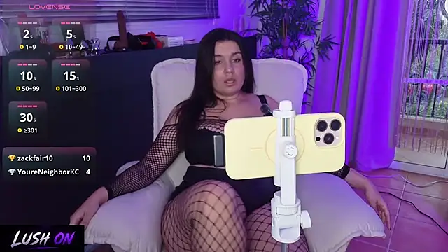 RealGoddessBellaBlaze's Live XXX Chat