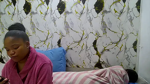 Webkamerová show xblackskinny22