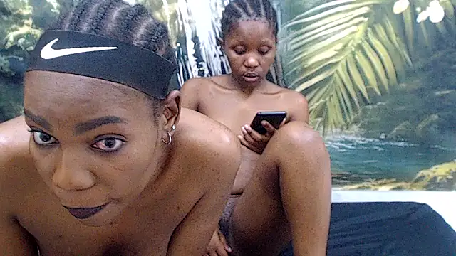 xblackskinny22's Webcam Show