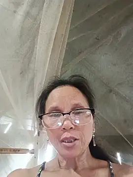 Tina6886 现场聊天室