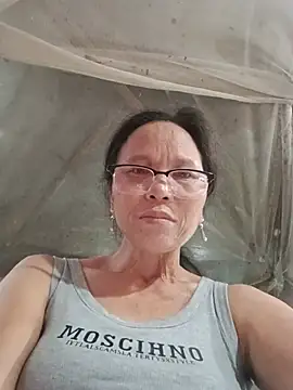 Chat soba uživo modela Tina6886