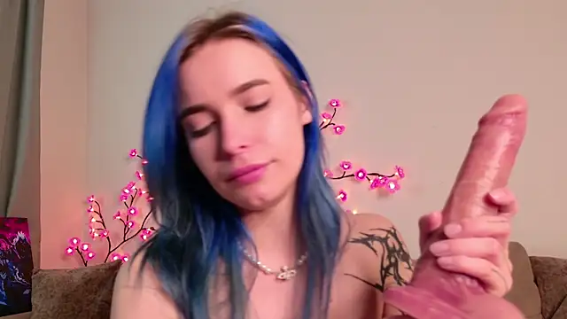 Your-Night-Fury's Webcam Show