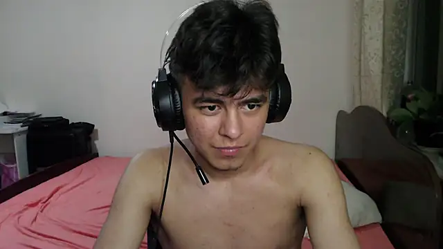 ToddWarren Show in webcam