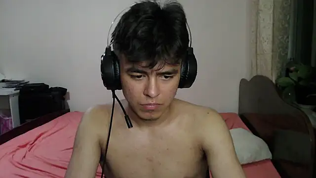 ToddWarren Show in webcam