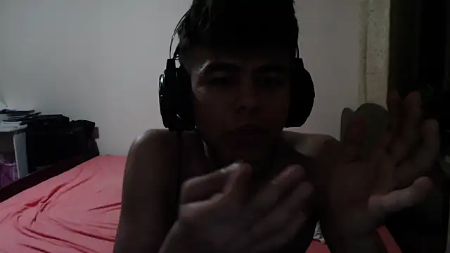 ToddWarren Show in webcam