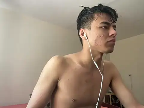 ToddWarren Show in webcam