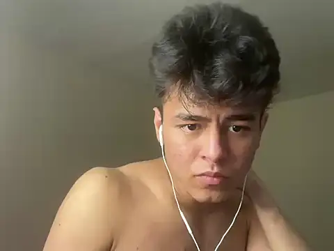 ToddWarren Show in webcam