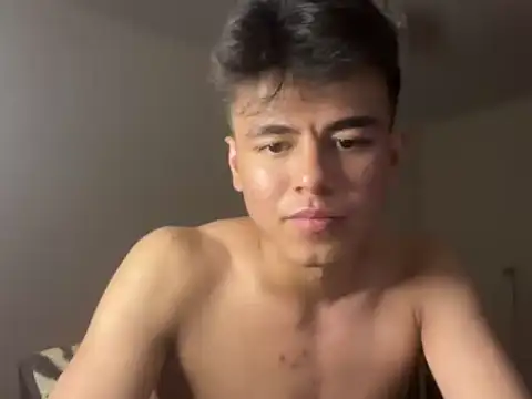 Show modela ToddWarren na web-kameri