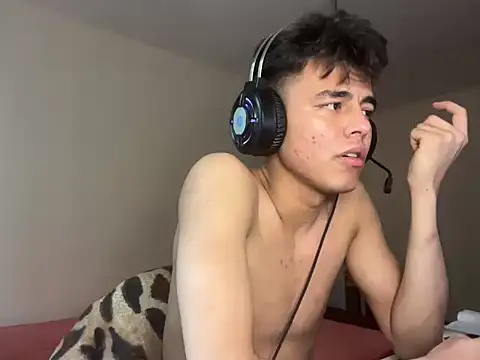 הופעת וובקאם של ToddWarren