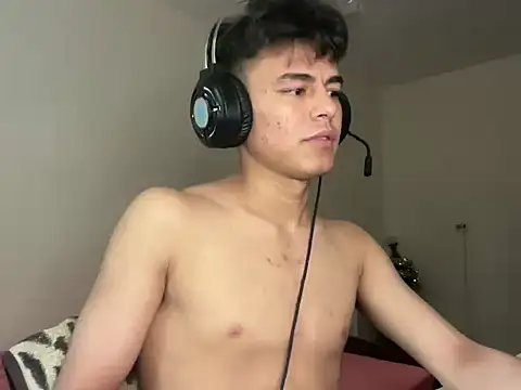 ToddWarren Show in webcam